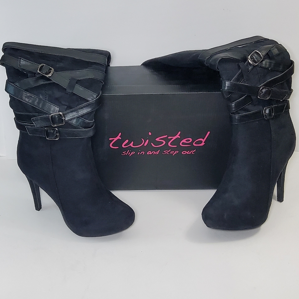 Twisted Boots - Picture 4 of 12